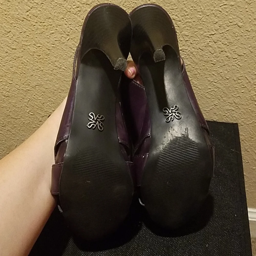 Simply Vera by Vera Wang Purple Sling Back Open Toe Heels
